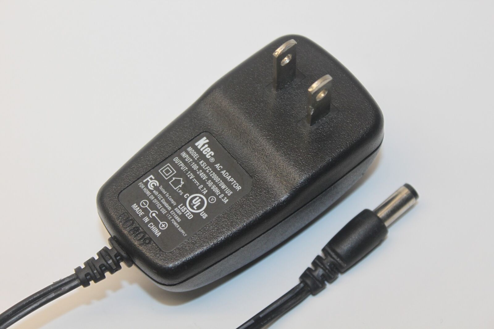 New 12V 0.7A Ktec KSLFC1200070W1US ITE Power Supply Ac Adapter
